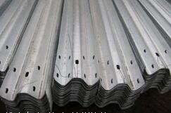 波形鋼板護(hù)欄