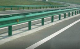 高速公路防撞護欄