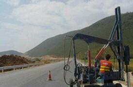 波形護(hù)欄安裝圖