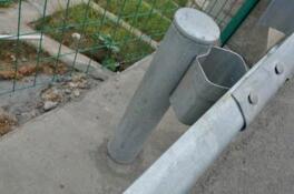 國內(nèi)防撞護(hù)欄研究現(xiàn)狀