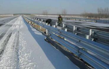 高速波形護(hù)欄板