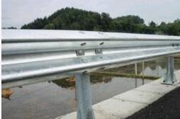 公路波形護(hù)欄板