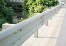 精恒廠家從多方因素分析2016年波形護欄板價格走向