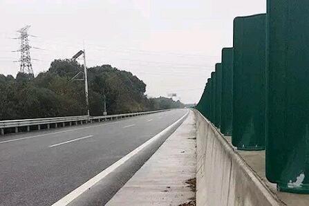 潭邵高速公路大修公路護欄維護驗收