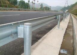 波形護(hù)欄板