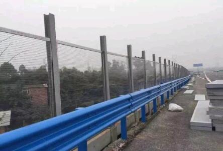 雙波式護(hù)欄